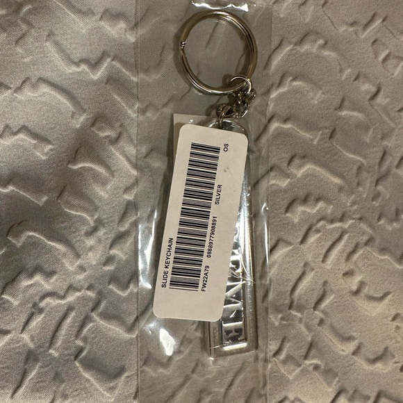 Supreme slide keychain - Picture 3 of 3